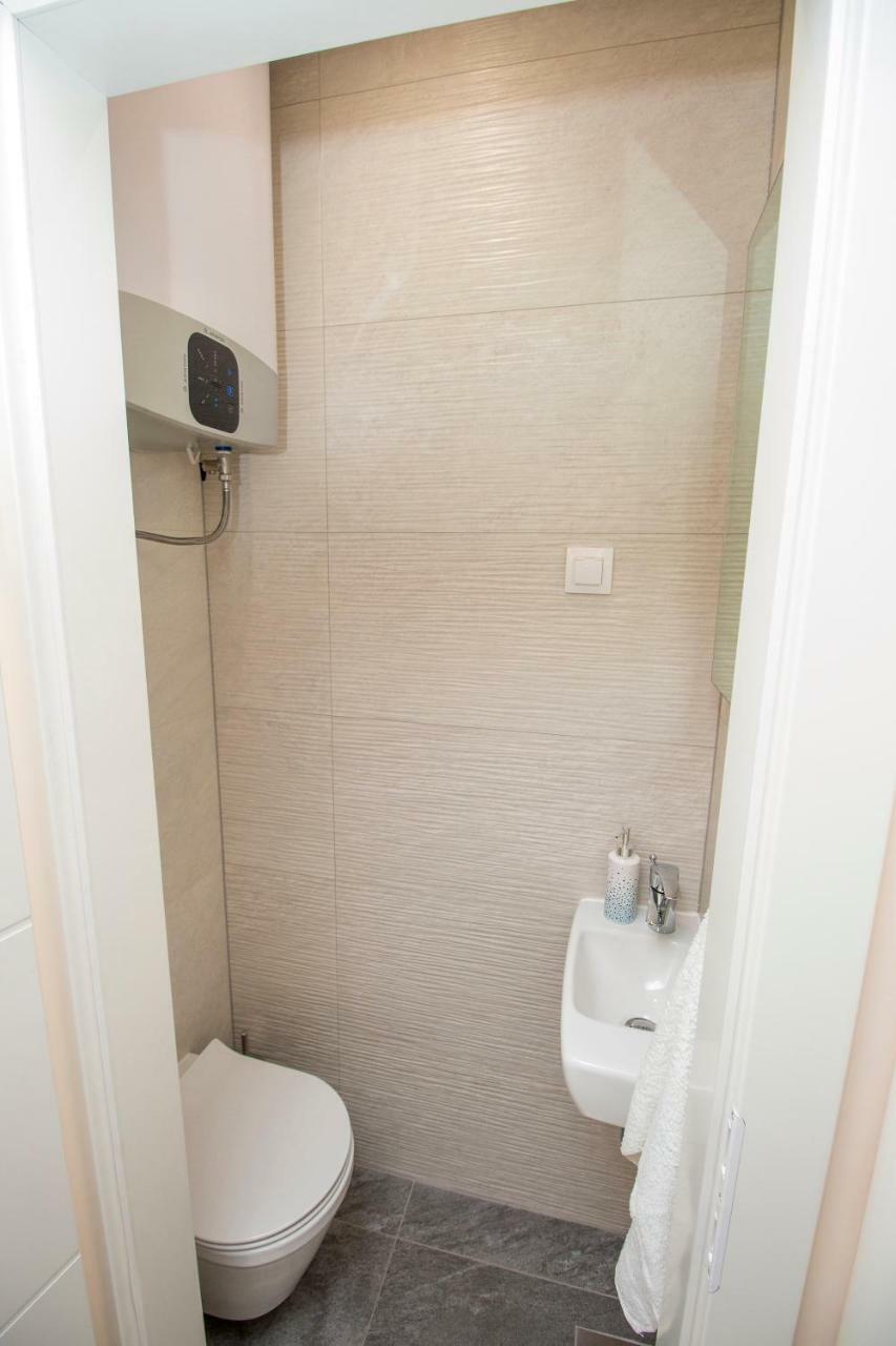 Apartman Nina Omiš Zewnętrze zdjęcie