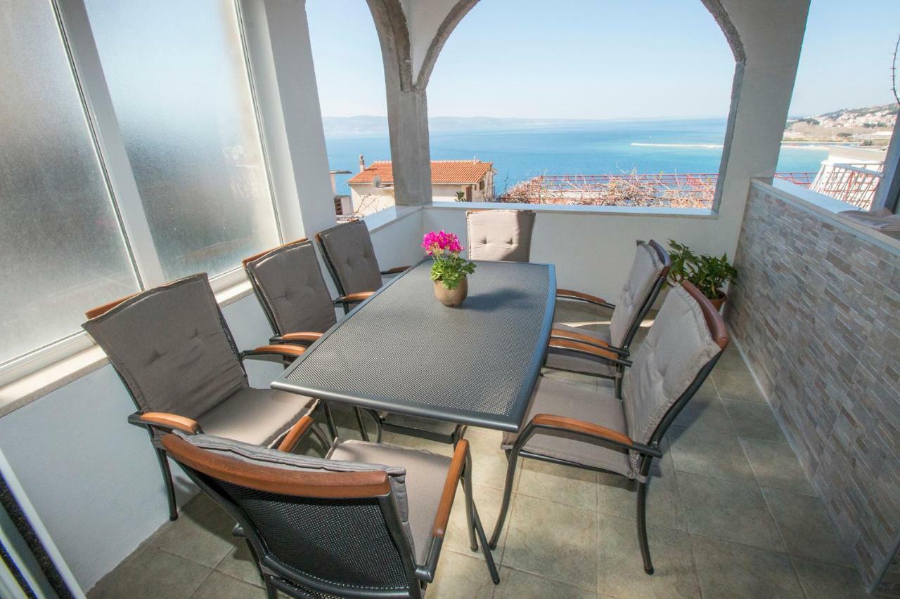 Apartman Nina Omiš Zewnętrze zdjęcie
