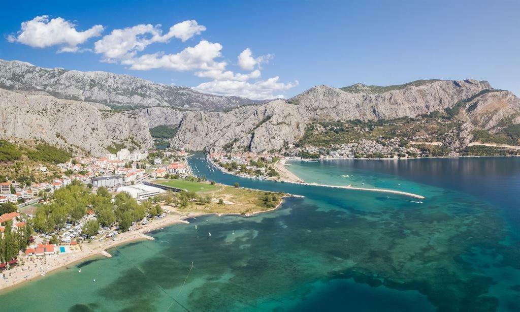 Apartman Nina Omiš Zewnętrze zdjęcie
